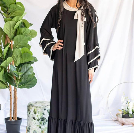 ABAYA WITH CONTRAST COLOR COLLAR AND SLEEVES