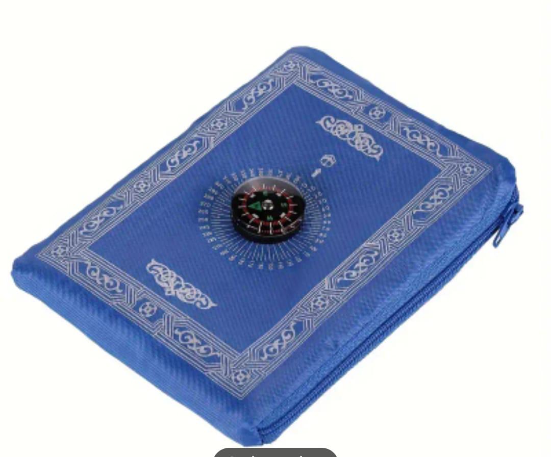 PRAYER MAT WITH A COMPASS