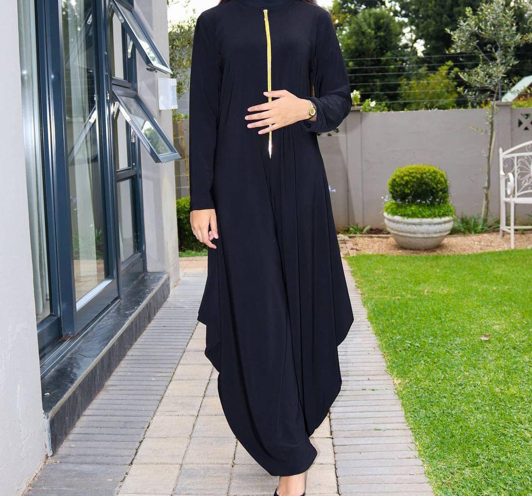 JUMPSUIT ABAYA WITH GOLD ZIP